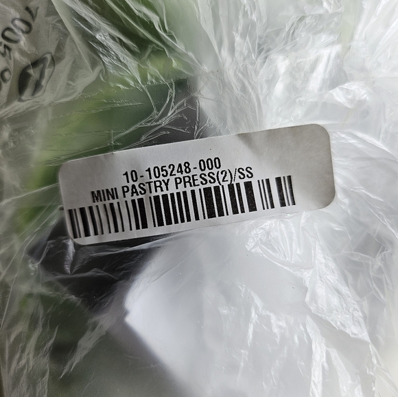 Tupperware Mini Pastry Press, Pie, 2 Pack, Lime Green, Star, NWT - Picture 8 of 11